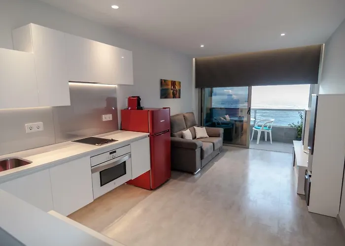 Frontline With Blue Views Lejlighed *